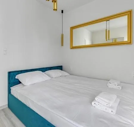 Totu Granary Island Torunska With Parking & Balcony *